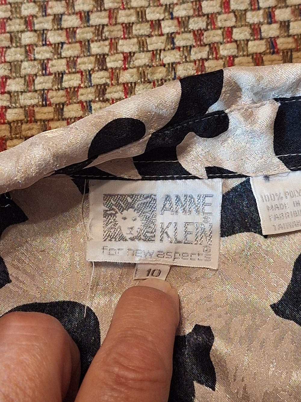 Anne Klein Black and Cream Abstract Scroll Pattern Button-Front Blouse - Picture 7 of 11